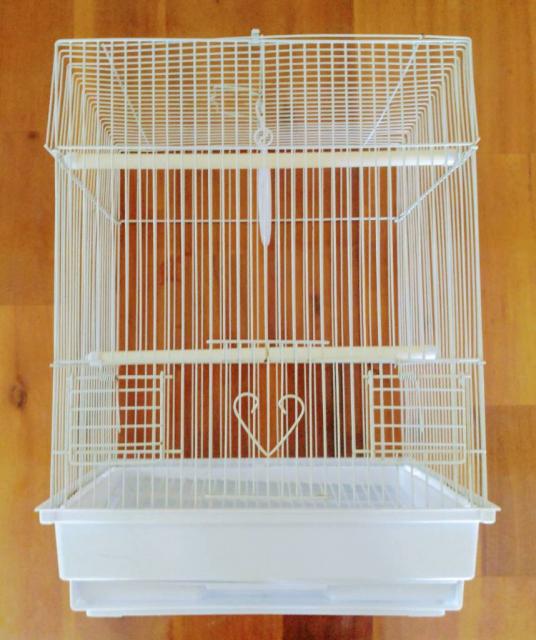 Cage à oiseaux blanche