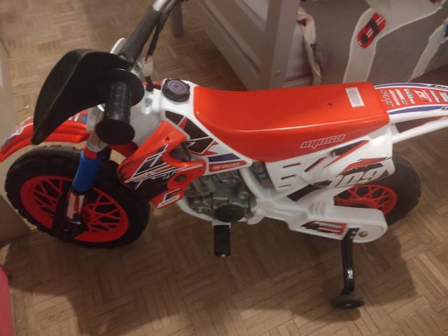 A vendre moto électrique pour enfants