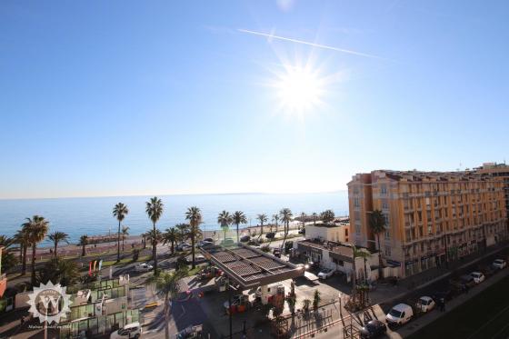 Nice Californie / Bas Fabron - 2 pièces en étage élevé 57 m2 avec balcon - vue mer