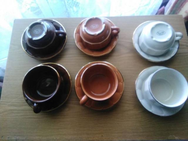 6 Tasses à thé ou chocolat ( 22 cl) avec sous coupes( Prima Cup Collection)